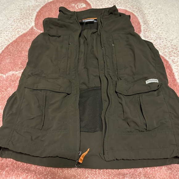 Columbia Sportswear vest jacket - Picture 6 of 7